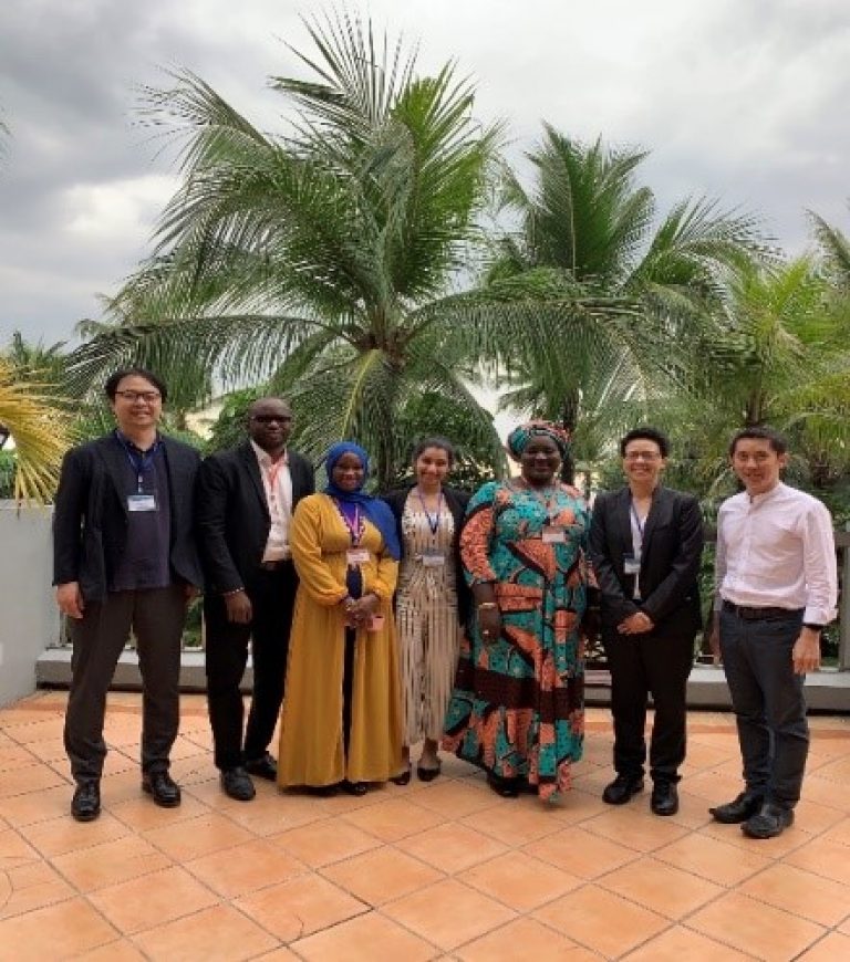 Senegalese delegation with Dr. Yot Teerawattananon, Dr. Wanrudee Isaranuwatchai and Aparna Ananthakrishnan from HITAP